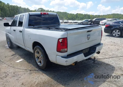 2017 Ram 1500 Express 4X2 6'4 Box z USA, uszkodzony, nr VIN 1C6RR6FT9HS610021